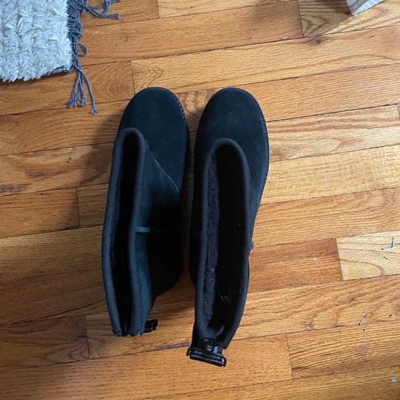 UGG Boots - Black - Picture 3 of 3